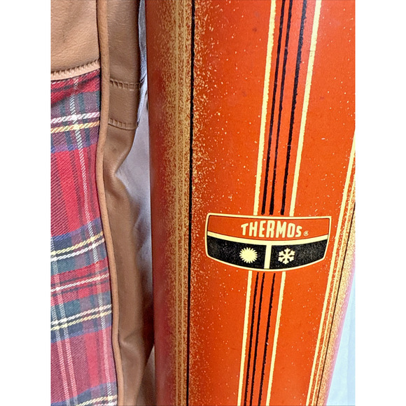 Vintage Thermos Picnic Set Red Plaid Carry Tote Bag 1970s Retro Christmas Decor - Picture 3 of 14
